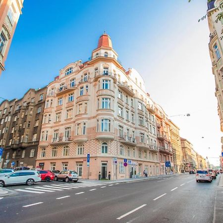 Design Studio Andel, All Historical Sights Walkable ปราก ภายนอก รูปภาพ