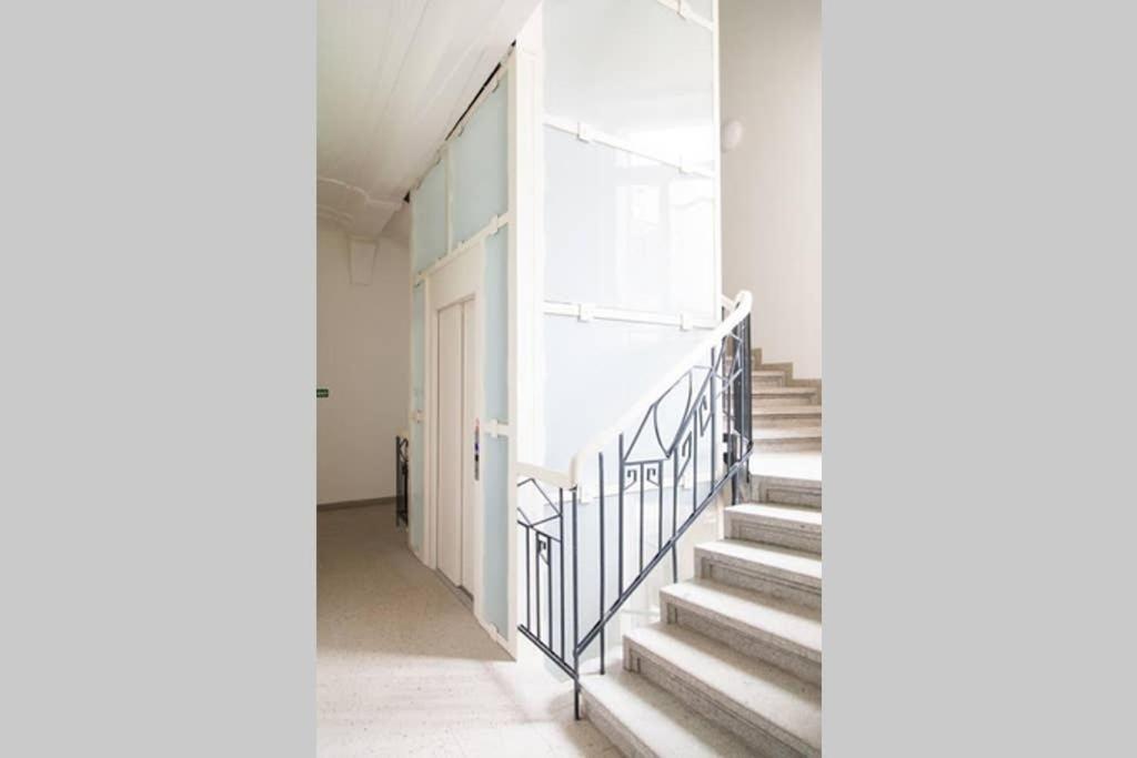 Design Studio Andel, All Historical Sights Walkable ปราก ภายนอก รูปภาพ
